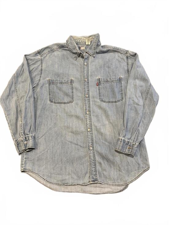 Levi's Tops - Levi’s Denim Button Up Shirt Women Large  100% Cotton Long Sleeve Oversized
